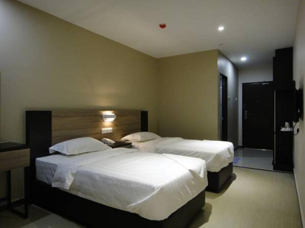 Galaxy Hotel Simpang Ampat  Zimmer foto