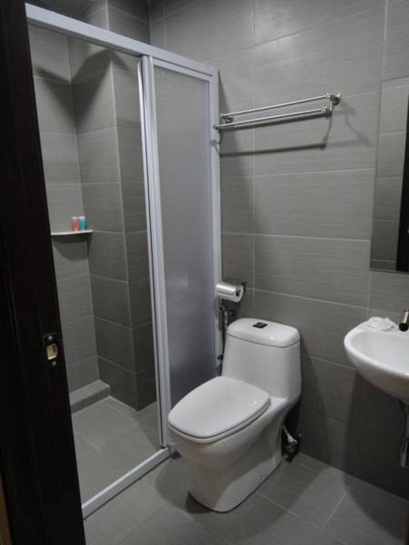 Galaxy Hotel Simpang Ampat  Zimmer foto